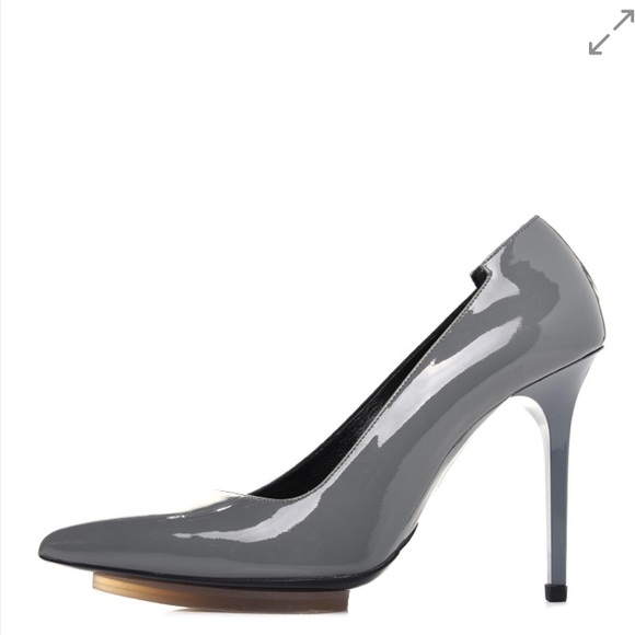 BALENCIAGA
Patent Pointed Toe Pumps - Picture 1 of 14